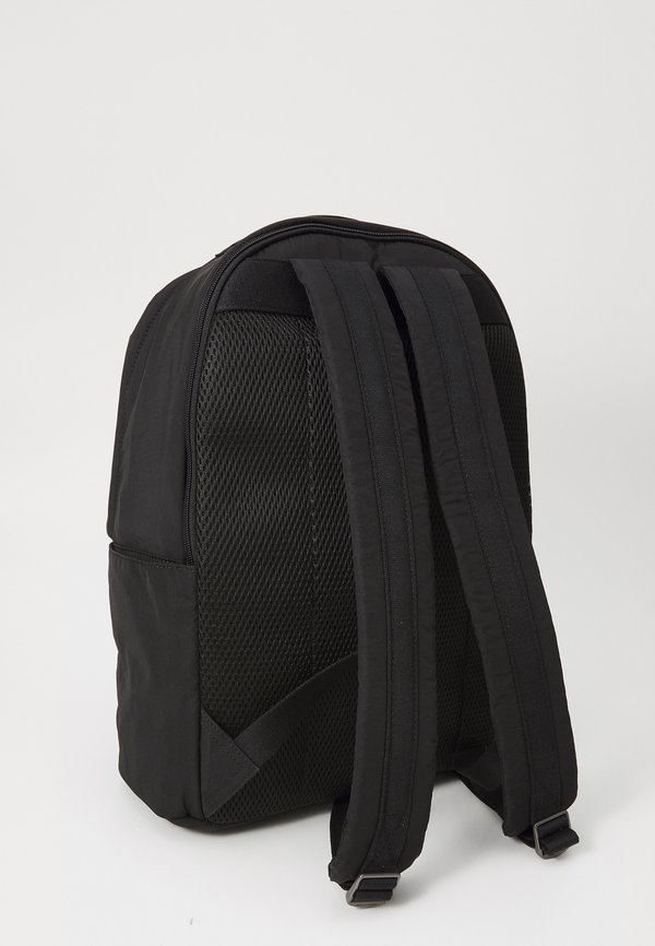 GUBIS - Rucksack2
