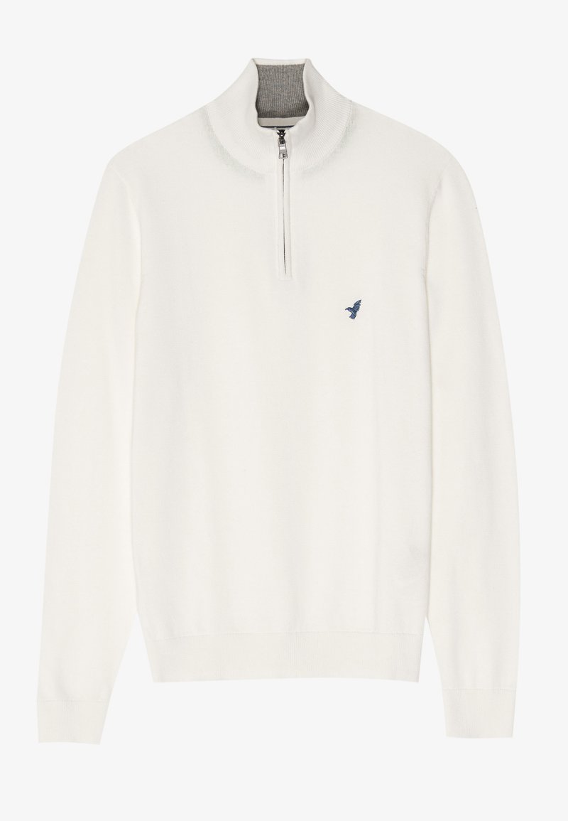 Maglione bianco a maglia con collo alto, caratterizzato da una zip a quarto e un piccolo logo di un uccellino blu sul petto a sinistra. Tessuto morbido, polsini a coste.