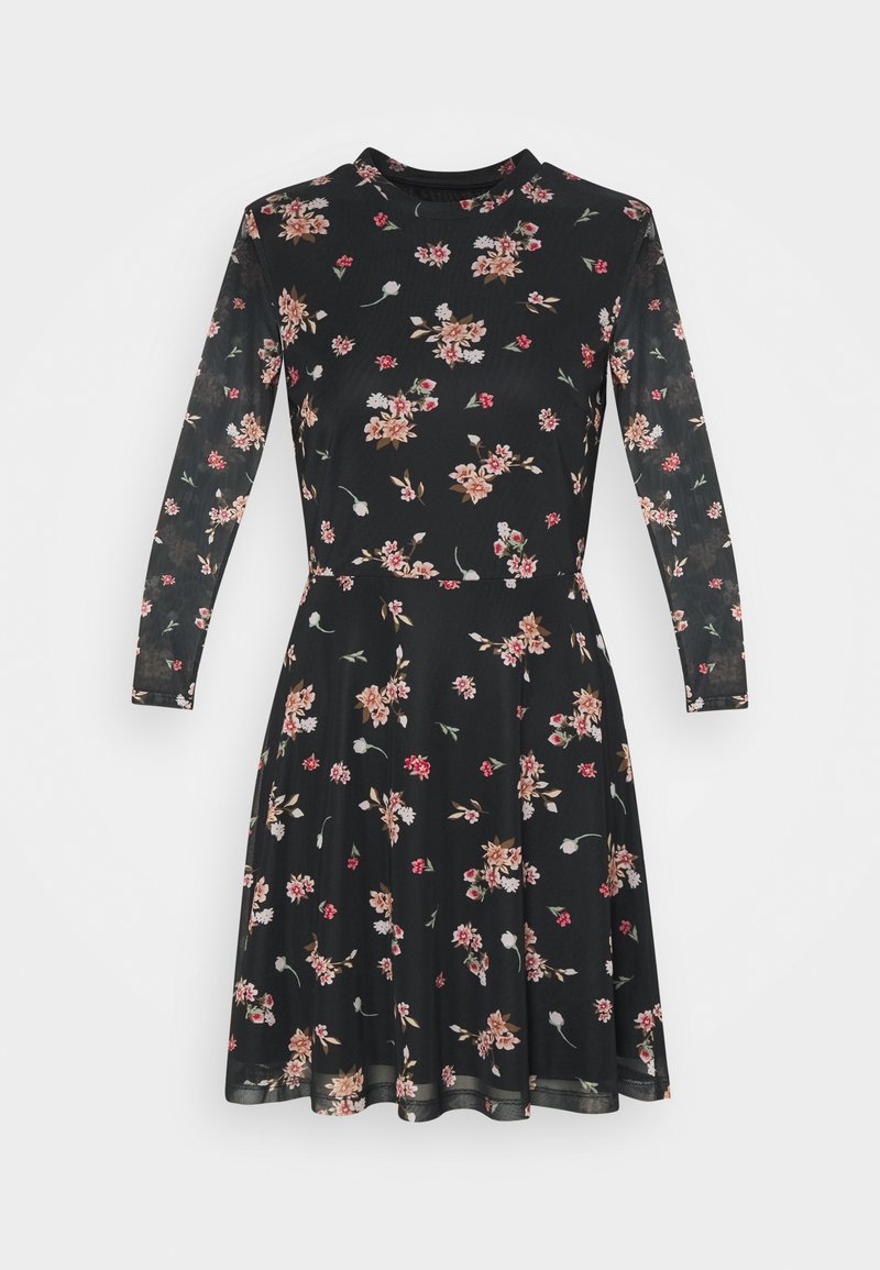 Robe noire à manches longues, ornée d'un motif floral rose, blanc et vert. Matière douce, corsage ajusté et jupe évasée.