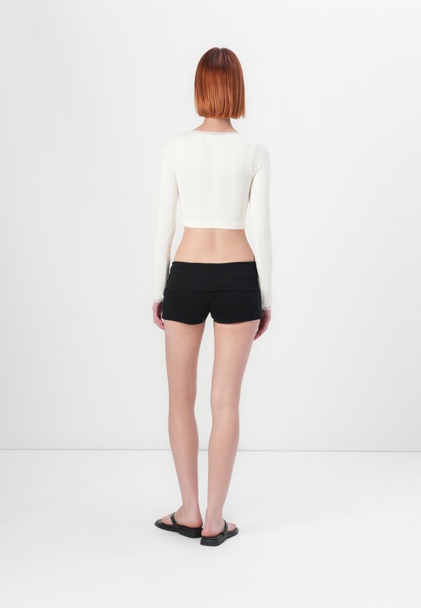 BASIC FOLDED HOT PANTS - Shorts3