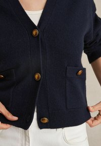 Reiss MILA BUTTON - Chaqueta de punto - navy
