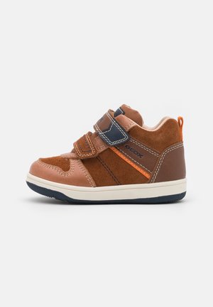 NEW FLICK BOY - Zapatillas altas - brown/navy