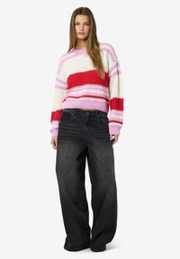 Noisy May NMCHARLIE  biały