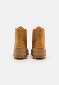 Timberland ROXIE LANE - Botines con plataforma - wheat