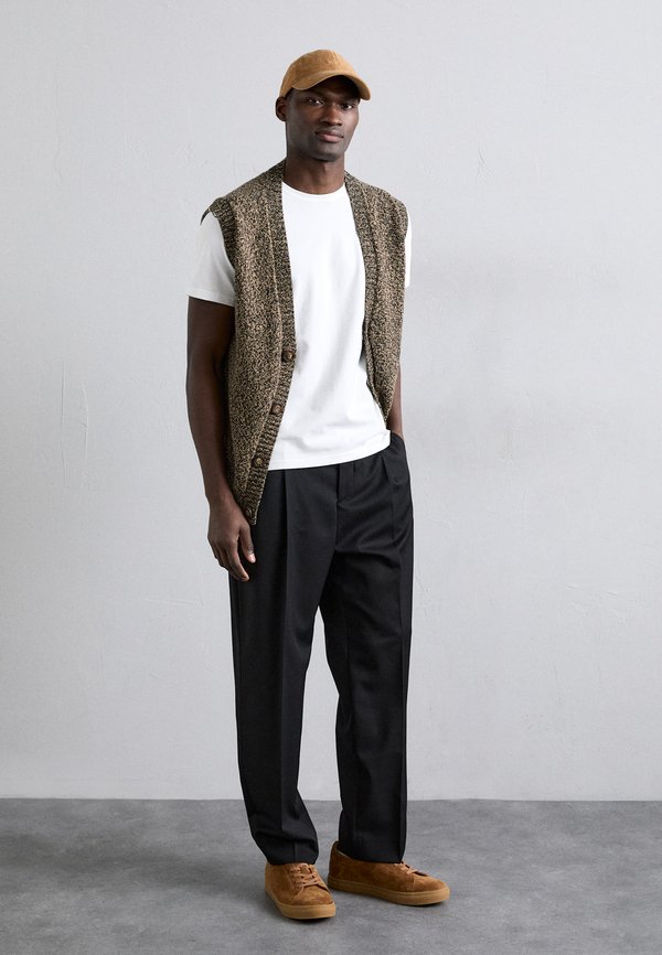 SAMSON TROUSER - Trousers3