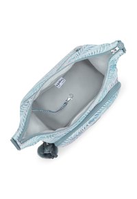 Morbida pochette cosmetica azzurra con motivo a foglia, chiusura a zip e un morbido pom-pom grigio come dettaglio; l'interno presenta una clip e una fodera grigio chiaro.