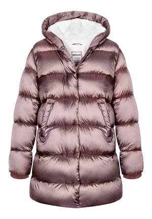 Veste matelassée rembourrée mauve brillante avec capuche, poches avant et fermeture éclair, conçue pour temps froid.