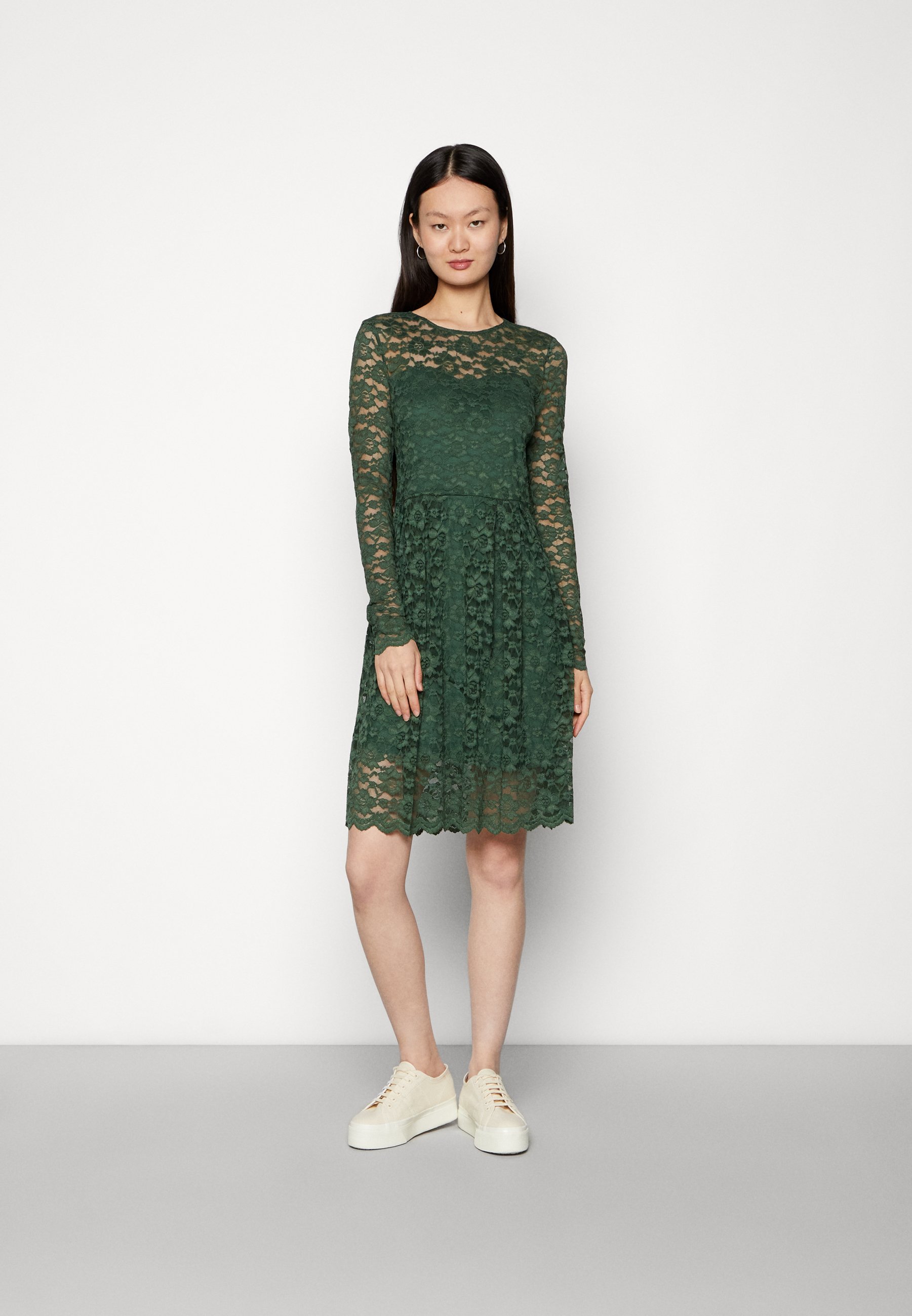 Robe Femme Vila Vikalila Manches Longues Dentelle - Polyamide/Élasthanne - Col Rond Boutonnu