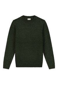 Dunkelgrüner gestrickter Pullover mit Rundhalsausschnitt, gerippten Ärmelbündchen und Saum, der eine strukturierte Oberfläche aufweist. Mit einem kleinen Markenetikett am Saum akzentuiert.
