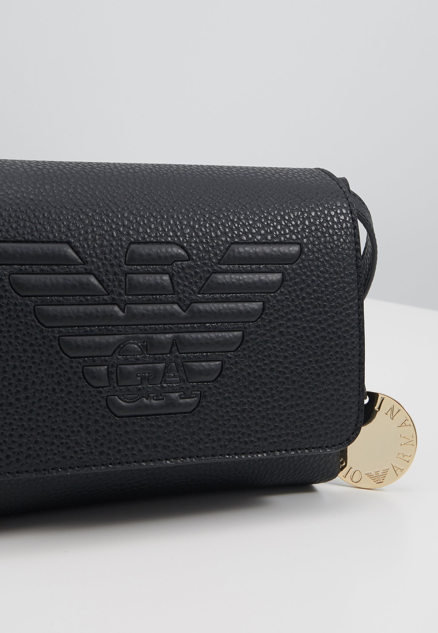 emporio armani roberta eagle handbolsa