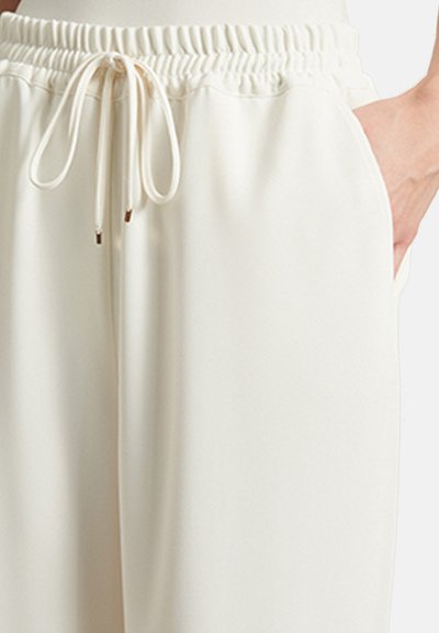 Luisa Spagnoli ANGELICA A - Trainingsbroek - panna