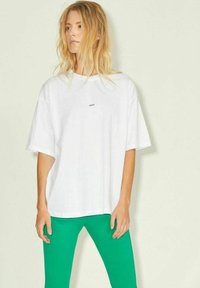 JJXX - JXANDREA SS LOOSE EVERY LOGO TEE NOOS - T-shirts basic - bright white Miniaturebillede 1