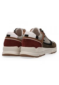 Thumbnail Image 4
