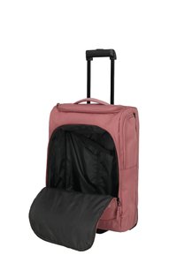 Valigia rosa con manico nero retrattabile, chiusura con zip e interno nero aperto che mostra le cinghie di organizzazione.