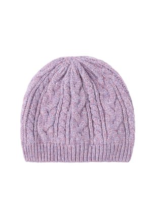 Knitted beanie in soft lavender with a textured cable pattern and ribbed trim, made from warm yarn suitable for colder weather.
