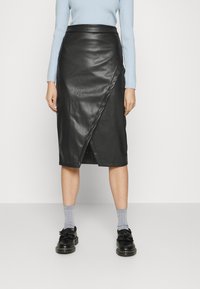 VILA VITRYA MEDI COATED - Saia envelope - black