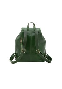 Zaino in pelle verde con spallacci regolabili, maniglia superiore e tasca con zip frontale. Caratterizzato da una superficie liscia e cuciture a contrasto.