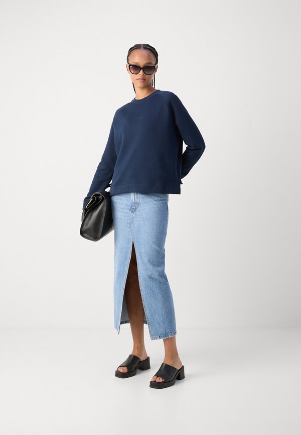 CREWNECK  TONAL CENTERLOGO  - Sweatshirt4