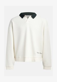 Neselectat, pristine