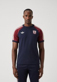 adidas Originals ARSENAL LONDON OG STRIPES TEE Club