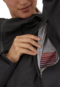 Patagonia GRANITE CREST  - Hardshell bunda - black