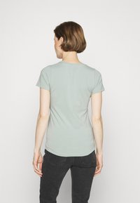 Pepe Jeans NEW VIRGINIA SS  - T-shirt imprimé - hydro green