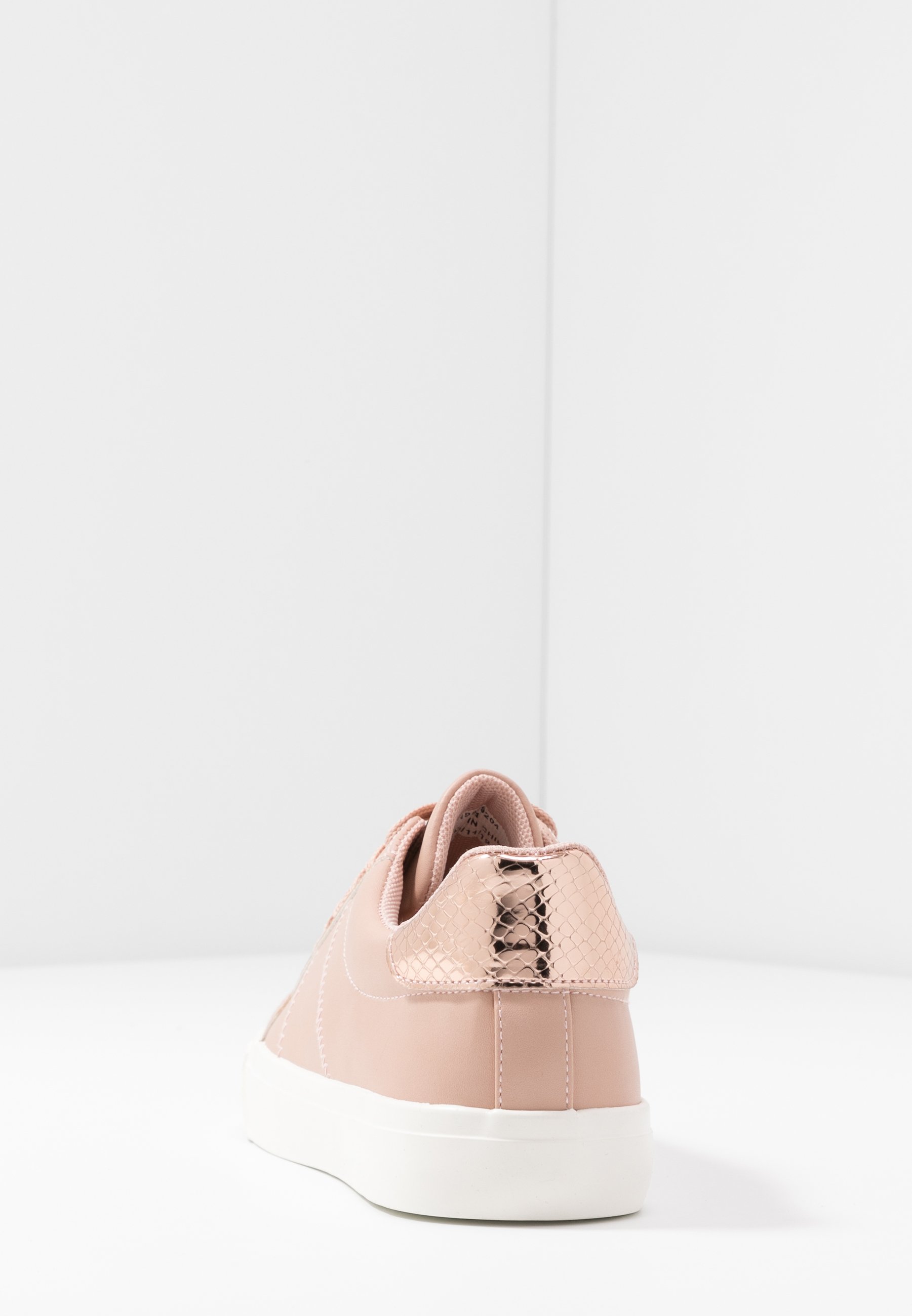 Dorothy Perkins INKLACE UP TRAINER Joggesko blush Dorothy Perkins INKLACE UP TRAINER Joggesko blush