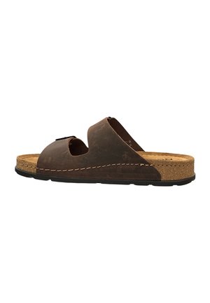 Braune Leder-Pantolette mit offenem Zeh, zwei breiten Riemen, genähten Details, Korkfußbett und schwarzer Gummisohle, nach rechts zeigend.