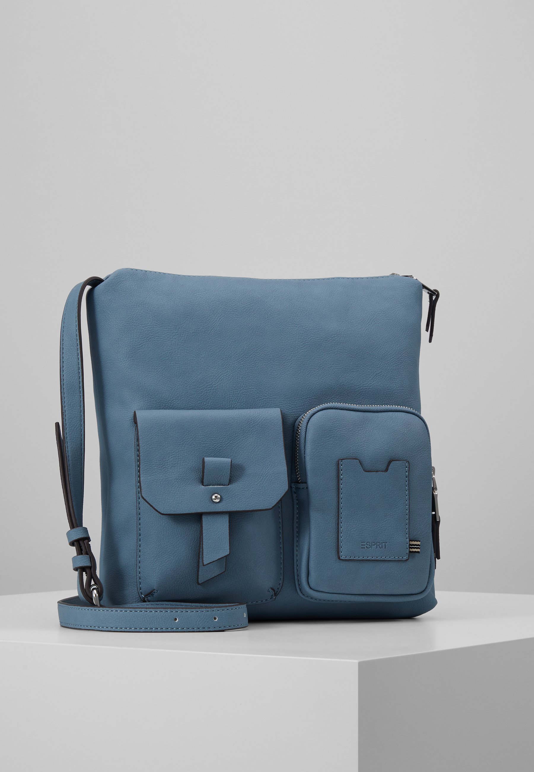 Esprit Axelremsväska light blue Zalando.se Esprit CARA SHOULDBAG Axelremsväska khaki beige Zalando.se