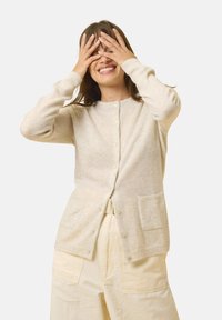 Chaqueta de punto - mottled pearl gray