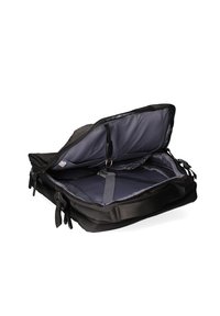 Borsa per laptop nera realizzata in materiale resistente, con interno grigio, doppie cerniere e organizzarore interno con cinturini per fissare gli oggetti.