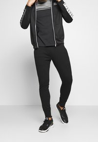 Jack & Jones Performance Trainingsbroek - black