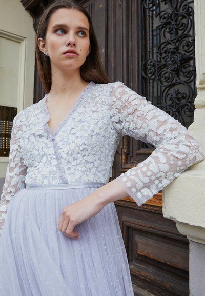 Needle & Thread - TEMPEST V NECK BODICE ANKLE GOWN - Occasion wear - porcelain blue/white