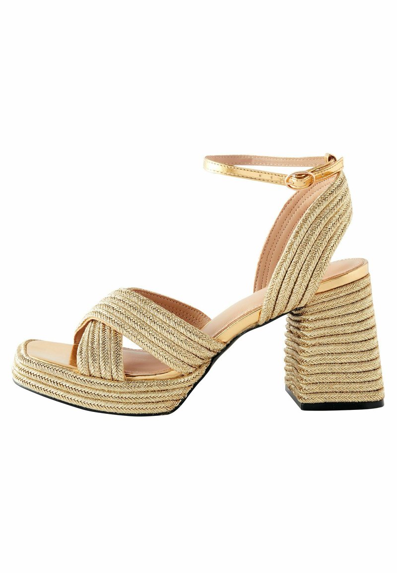 Next FOREVER COMFORT  STANDARD - Sandály na platformě - gold coloured