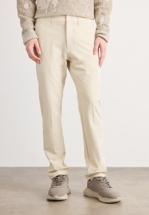 COMMUTER SLIM - Bukse - open white