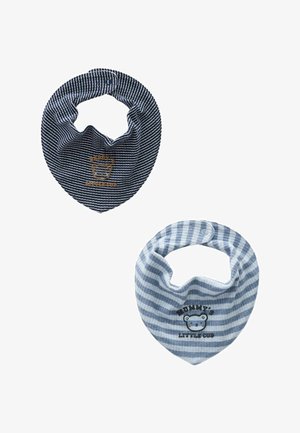 Deux bavoirs bandana : un bleu marine avec des rayures blanches et un graphique d'ours, l'autre bleu clair avec des rayures navy et un graphique d'ours. Tissu doux, fermeture pression.