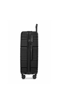 Maleta rígida negra con estrías horizontales, cuatro ruedas giratorias, asa lateral, candado TSA y asa telescópica extensible.