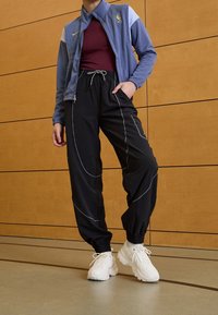 Nike Performance Chaqueta de entrenamiento - dark blue