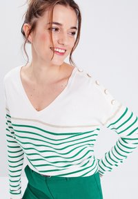 Cache Cache - MIT KNÖPFEN - Pullover - vert - 3