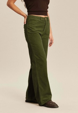 WIDE - Jeansy Straight Leg