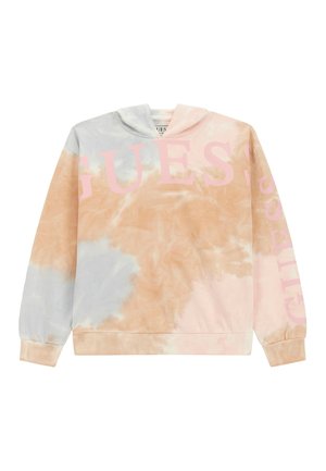 Bluza z kapturem typu tie-dye w pastelowym odcieniu brzoskwiniowym, szarym i różowym, z dużym różowym logo "GUESS" na piersi i prawym rękawie, z prążkowanymi ściągaczami na mankietach i dole.