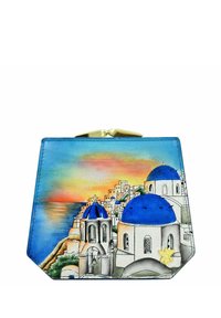 Blaue und weiße Leder-Münztasche mit handgemaltem Design von Gebäuden mit blauen Kuppeln. Goldener Verschluss und strukturiertem Finish.