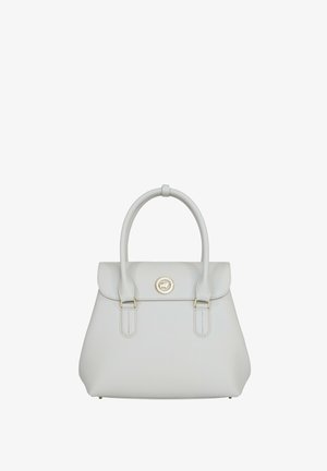 Weiße strukturierte Lederhandtasche mit zwei oberen Griffen, goldfarbenen Beschlägen und einem runden goldenen Emblem auf der vorderen Klappe.