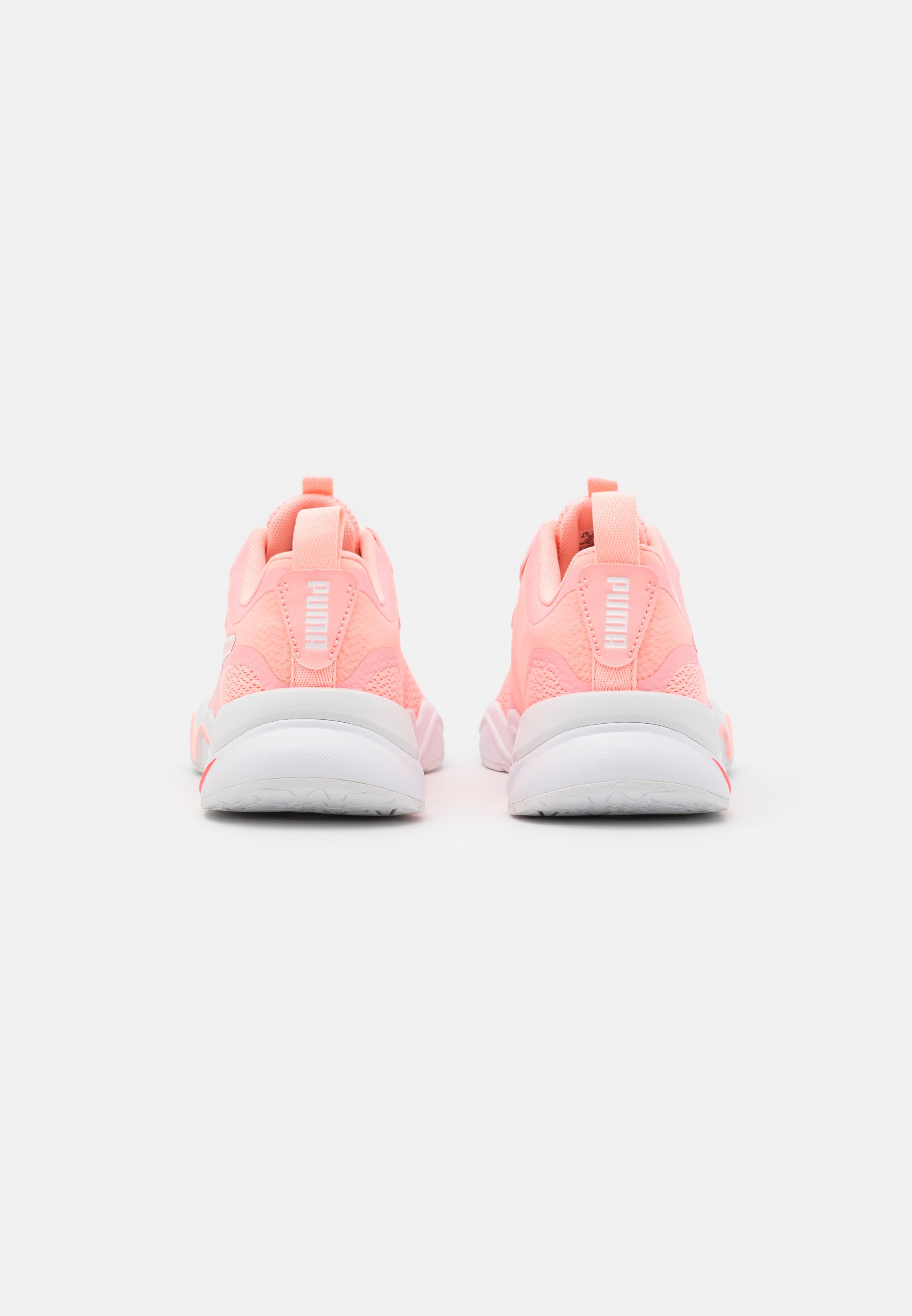 Puma ZONE XT - Zapatillas de entrenamiento - elektro peach/white/coral -  Zalando.es