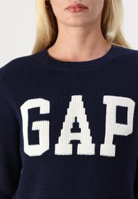 Gap Tall Strickpullover - navy