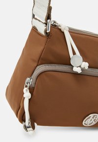 JOOP! Jeans LIETISSIMO JASMINA SHOULDER - Borsa a tracolla - brown