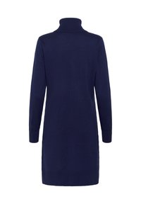 Abito lungo in maglia a collo alto di colore blu navy, con maniche lunghe, fessure laterali, polsini e orlo a coste. Texture liscia, design di lunghezza media.