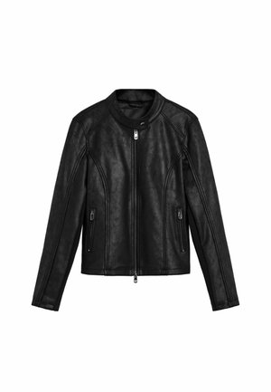 Juoda dirbtinės odos motociklininko striukė su stovinčiu apykakliu, užtrauktuku priekyje ir dviem šoniniais kišenėmis. Ypatingas tekstūruotas paviršius ir prigludęs dizainas.