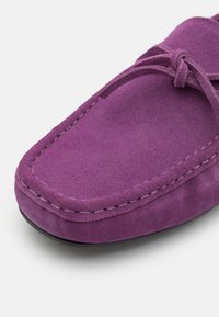 Pier One LEATHER - Mocassins - lilac