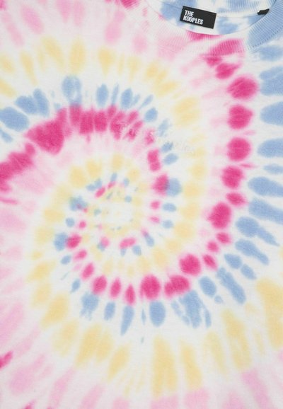 Katoenen tie-dye sweatshirt met een spiraalpatroon in roze, geel en blauwe tinten op een witte achtergrond met een zichtbaar merklabel.